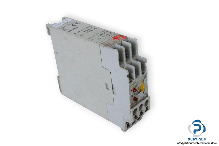 Реле безопасности MK9906 AC/DC24V+AC220-240V 0,15-3H DOLD 0044861